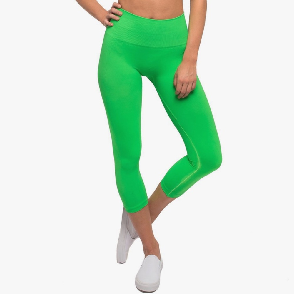 TLA Neon Green Seamless Set